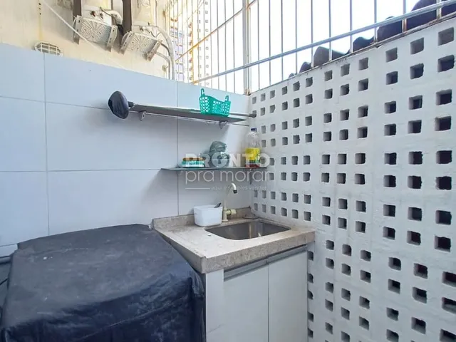 Imagem 9: Prédio/Edifício Inteiro em Espinheiro