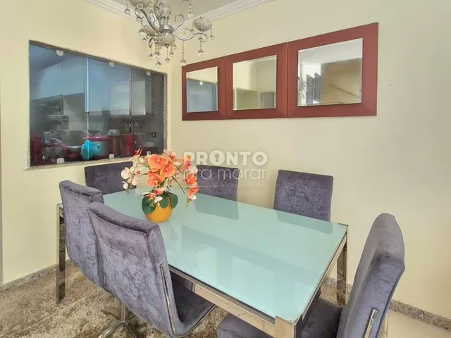 Imagem: Casa com 4 Quartos em Caxangá