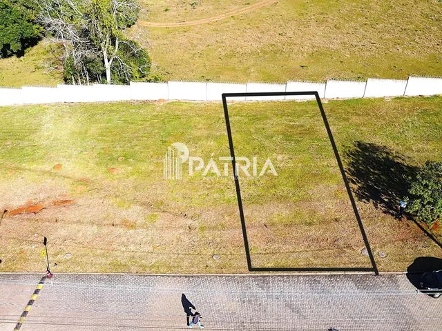 Imagem: O terreno possui 304m² de Área e está localizado em