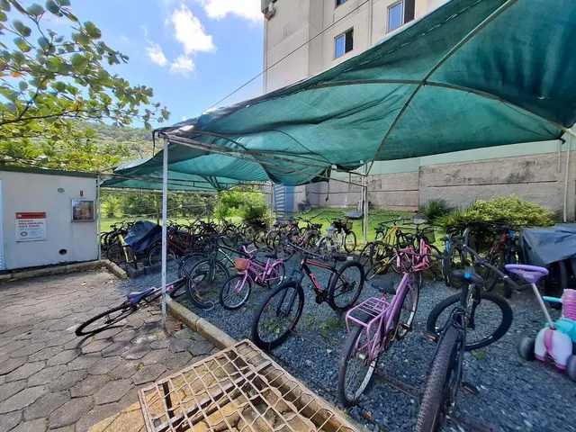 Imagem 2: Apartamento À Venda no Bairro Espinheiros - Itajaí/Sc
