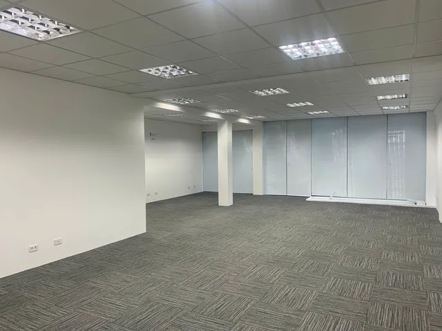 Imagem 11: SALA COMERCIAL em Curitiba - PR, Centro