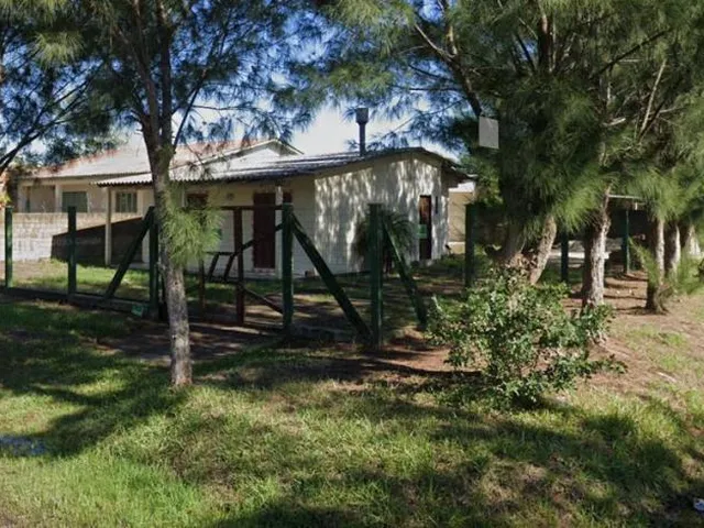 Imagem: Casa com 2 Dormitorio(S) Localizado(A) no