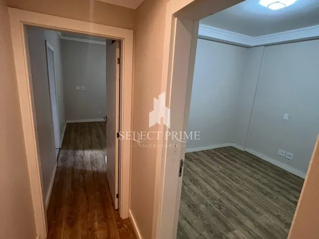 Imagem 13: Apto. no Edifício Djr Próximo Ao Lago. Promoção: de R$ 1.100.000,00 por R$ 950.000,00 Sem Permutas
