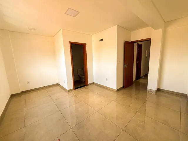 Imagem 2: Apartamento com 3 Dormitórios À Venda,116.67 M², Centro, Toledo - Pr