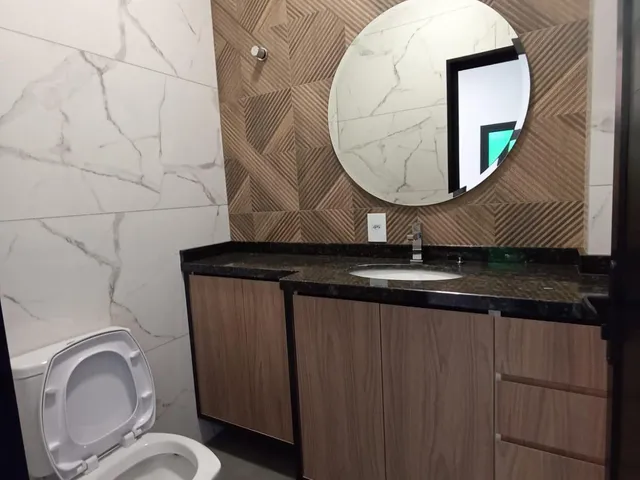 Imagem 12: Sobrado de 178M² com Suíte 2 Quartos Edícula Churrasqueira e Piscina no Centro de Toledo