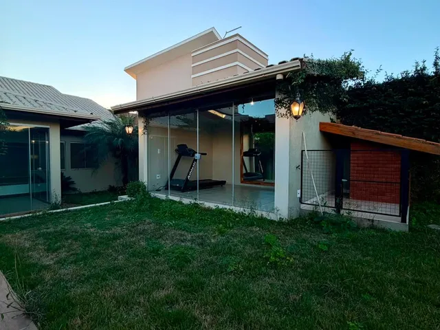 Imagem 6: Casa Espaçosa com Piscina À Venda no Jardim Pancera - Toledo Pr