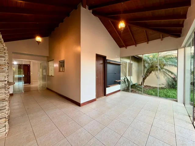 Imagem 15: Casa Espaçosa com Piscina À Venda no Jardim Pancera - Toledo Pr