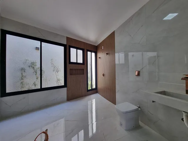 Imagem 2: Casa de Alto Padrão À Venda na Vila Industrial - Toledo Pr