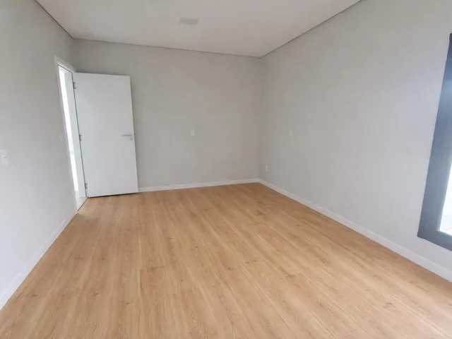 Imagem 6: Casa Moderna com 3 Quartos e Sobra de Terreno no Jardim Pancera - Toledo Pr