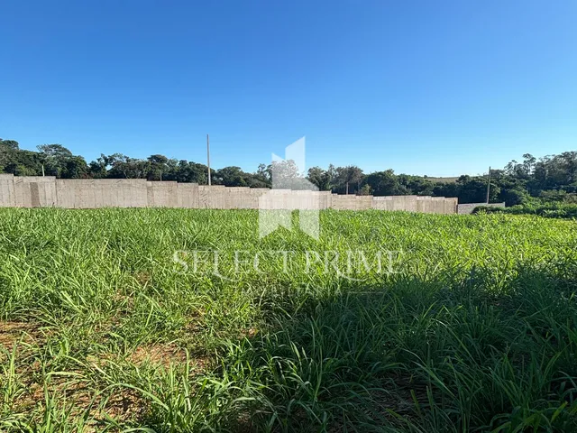 Imagem: Terreno Plano na Vila Industrial, Próximo