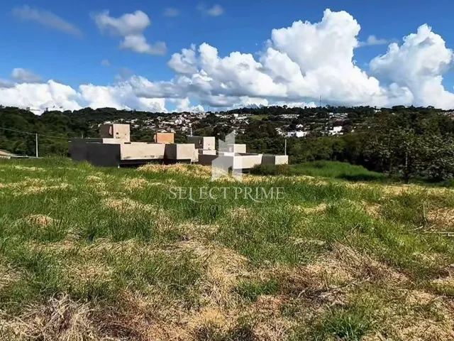 Imagem: Terreno com 13,50 Metros de Frente no Jardim