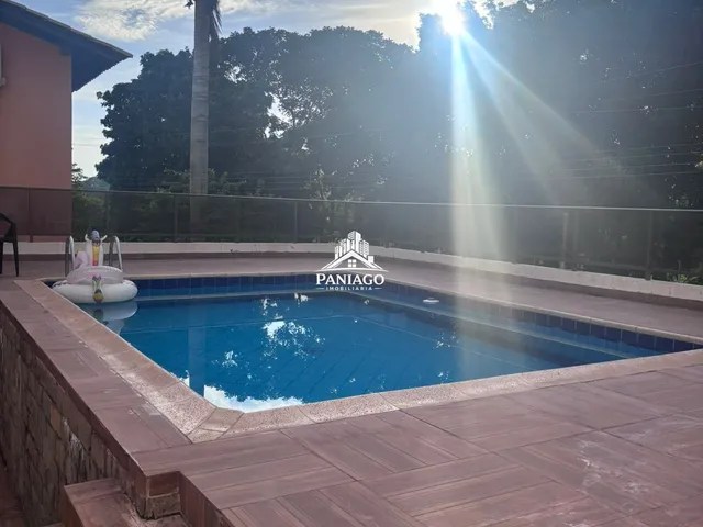 Imagem: Casa com 5 Quartos no Bairro Flamboyants