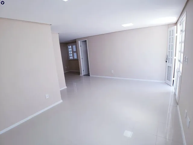 Imagem 11: Veras Vende Casa Duplex em Condomínio no Edson Queiroz