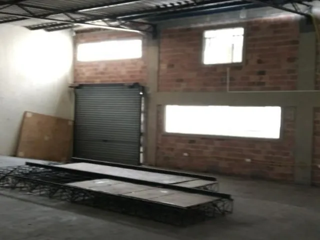 Imagem 16: Barracao Comercial em Curitiba - Paraná, Vista Alegre