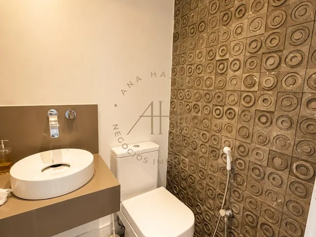 Imagem 2: Apartamento Frente Mar de 2 Suítes na Barra da Tijuca, Rio de Janeiro - Rj: 100M², 2 Vagas de Garagem. Venha Conferir!