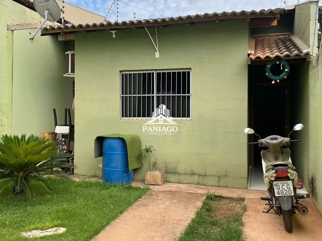 Imagem 5: Casa com 2 Quartos e Piscina À Venda