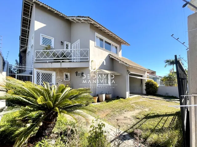 Imagem: Casa a Venda com Piscina, no Parque santa