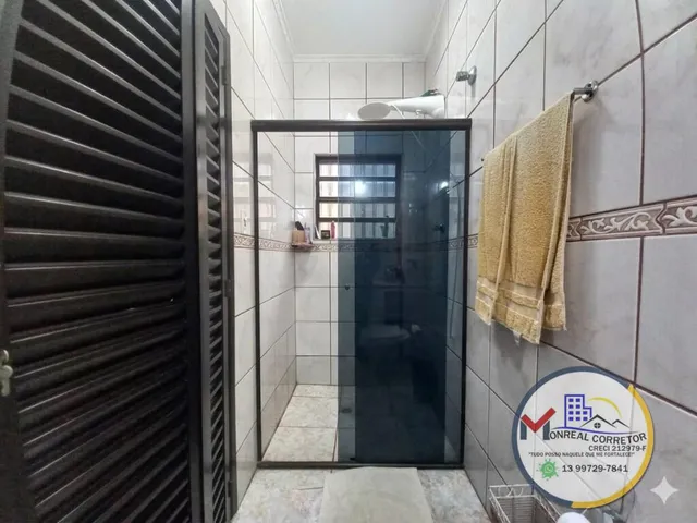 Imagem 3: Casa de 2 Dorms em Mongaguá com Suíte, Churrasqueira e 3 Vagas