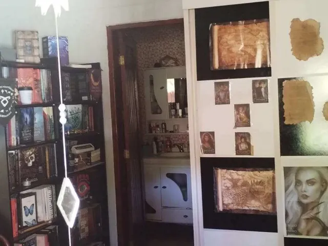 Imagem 8: Casa À Venda em Niterói, Várzea das Moças, com 4 Quartos, 250M²