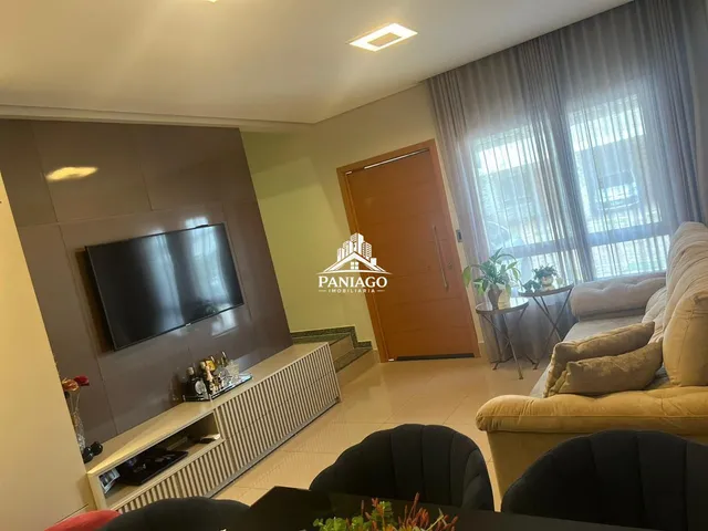 Imagem: Imóvel Residencial com 2 Suítes e 247,30