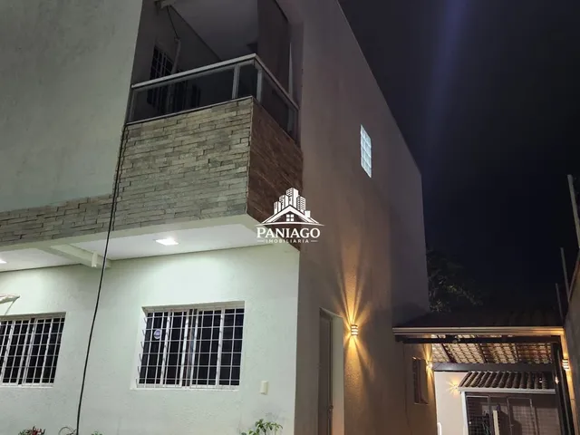 Imagem 3: Sobrado com 4 Quartos, Piscina e Energia Solar À Venda na Morada do Ouro 2