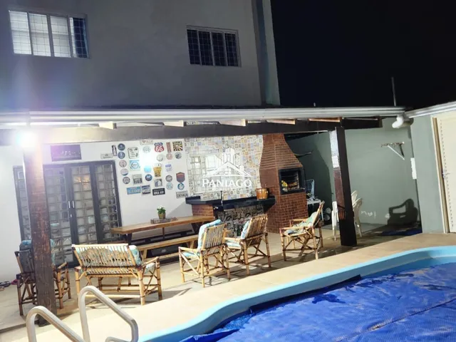 Imagem 5: Sobrado com 4 Quartos, Piscina e Energia Solar À Venda na Morada do Ouro 2