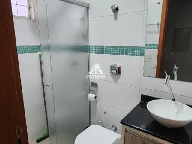 Imagem 9: Sobrado com 4 Quartos, Piscina e Energia Solar À Venda na Morada do Ouro 2