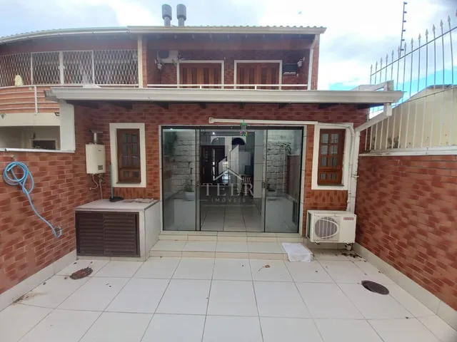 Imagem 15: Casa Padrão 3 Suítes Sacada Lareira Churrasqueira