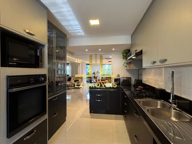 Imagem 12: Apartamento - 3 Suítes - 244M² - Nascente - Vista Mar - 03 Vagas - Morro Ipiranga