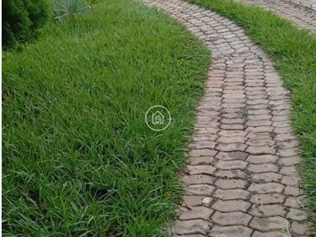 Imagem 4: Chácara À Venda no Condomínio Hollywood em Montes Claros - Segurança e Lazer