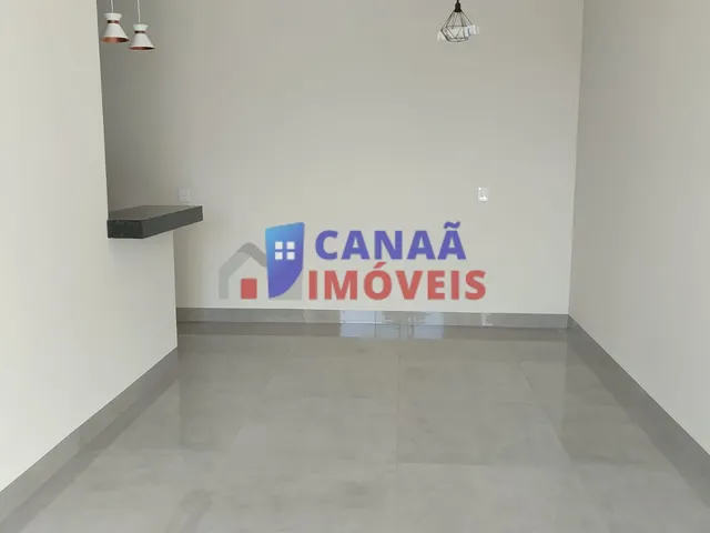Imagem 12: Casa Nova com 2 Quartos, Suíte, Acabamento Premium e Garagem para 4 Carros