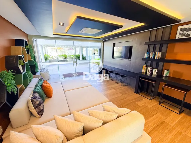 Imagem 16: Apartamento de Alto Padrão em Condomínio Clube na Agronômica