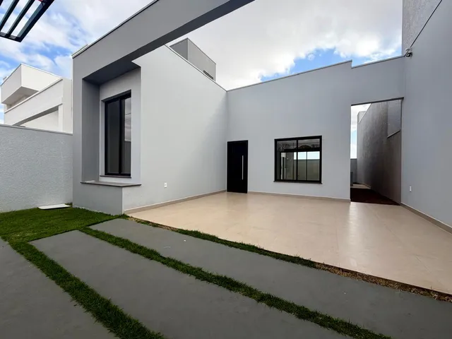 Imagem: Casa Nova, Térrea e com Passagem Lateral