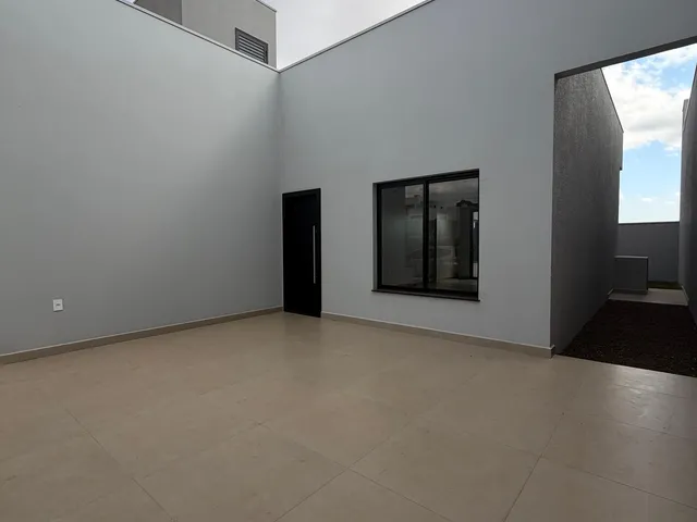 Imagem 2: Casa Nova, Térrea e com Passagem Lateral na Vila Becker - Toledo Pr