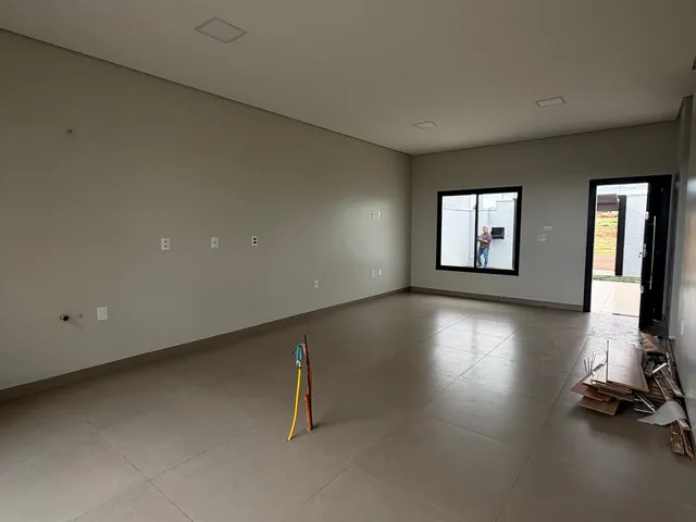 Imagem 6: Casa Nova, Térrea e com Passagem Lateral na Vila Becker - Toledo Pr