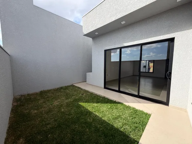 Imagem 8: Casa Nova, Térrea e com Passagem Lateral na Vila Becker - Toledo Pr