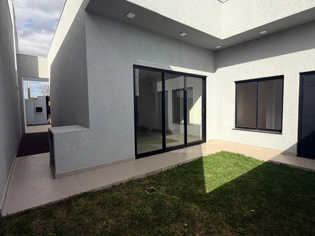 Imagem 10: Casa Nova, Térrea e com Passagem Lateral na Vila Becker - Toledo Pr