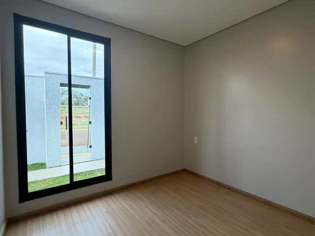 Imagem 13: Casa Nova, Térrea e com Passagem Lateral na Vila Becker - Toledo Pr