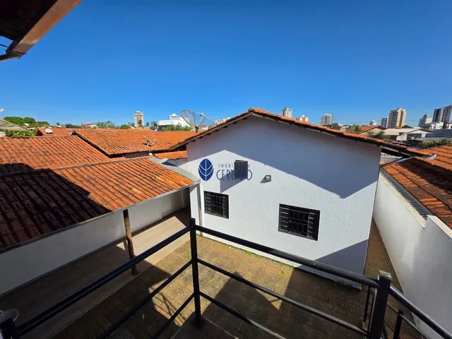 Imagem: Casa À Venda com 5 Quartos e Ampla Edícula