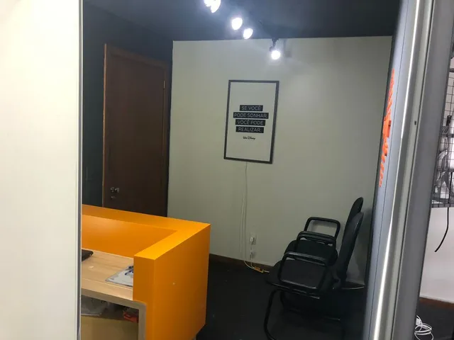 Imagem 8: Sala comercial à venda no bairro Floresta - Porto Alegre/RS