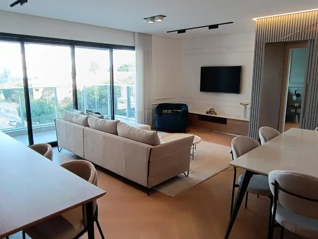 Imagem 2: Apartamento 3 Quartos no Cabral - Alto Padrão - Cond. Clube