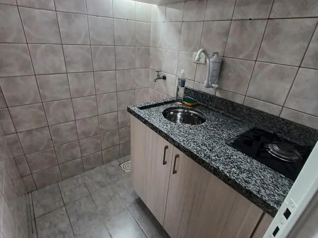 Imagem 10: Apartamento para Venda em Curitiba / Pr no Bairro Centro