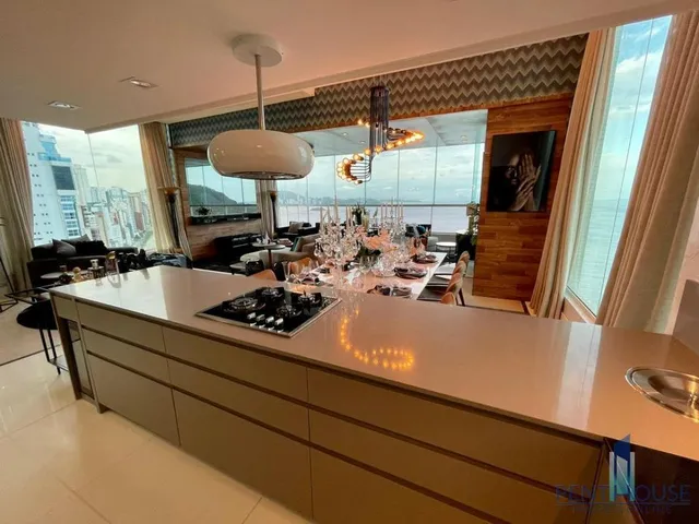 Imagem 9: Apartamento Frente Mar para Venda em Balneário Camboriú / Sc no Bairro Centro