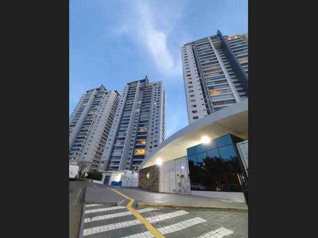 Imagem: O apartamento possui 3 Dormitórios, 2 Suítes, 1 Banheiro,