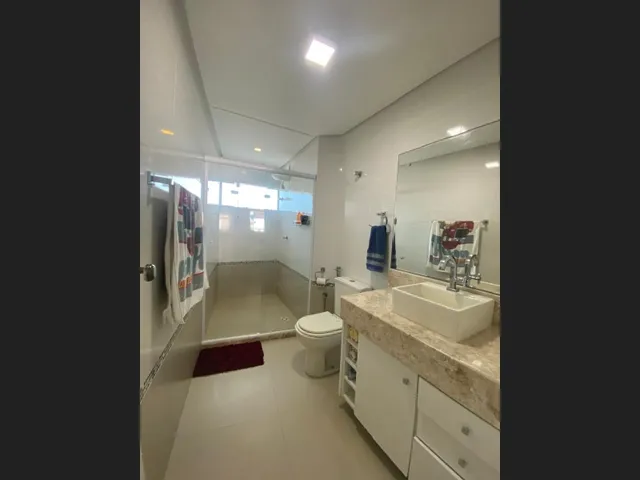Imagem 5: Casa duplex 5 suítes condomínio fechado Itapuã