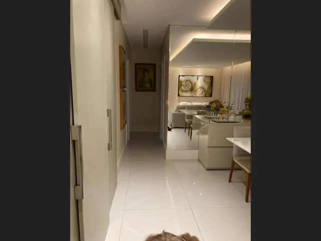 Imagem: O apartamento possui 3 Dormitórios, 3 Suítes, 1 Banheiro,