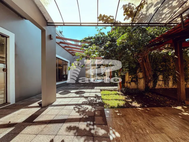 Imagem 4: Casa Comercial com Piscina