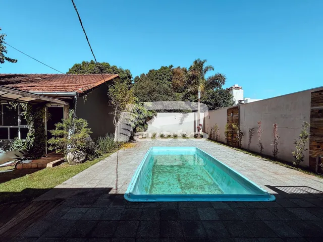 Imagem 2: Casa Comercial com Piscina