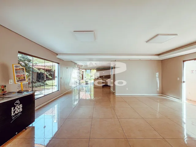 Imagem 3: Casa Comercial com Piscina