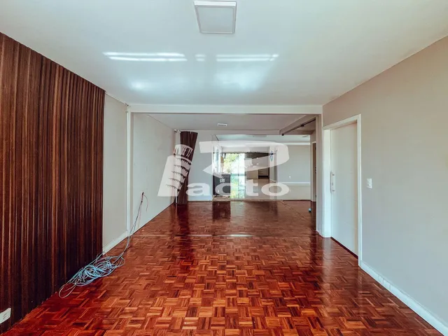 Imagem 5: Casa Comercial com Piscina